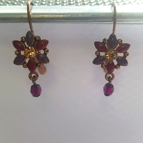 Beaded Jewellery Necklace and Earrings - Picture 2 of 4